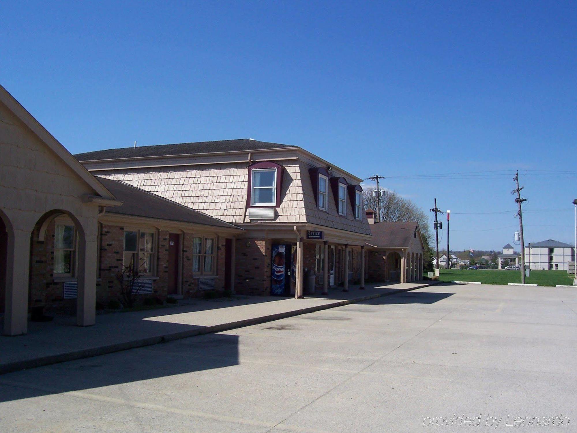 Americas Best Value Inn Чиликоти Екстериор снимка
